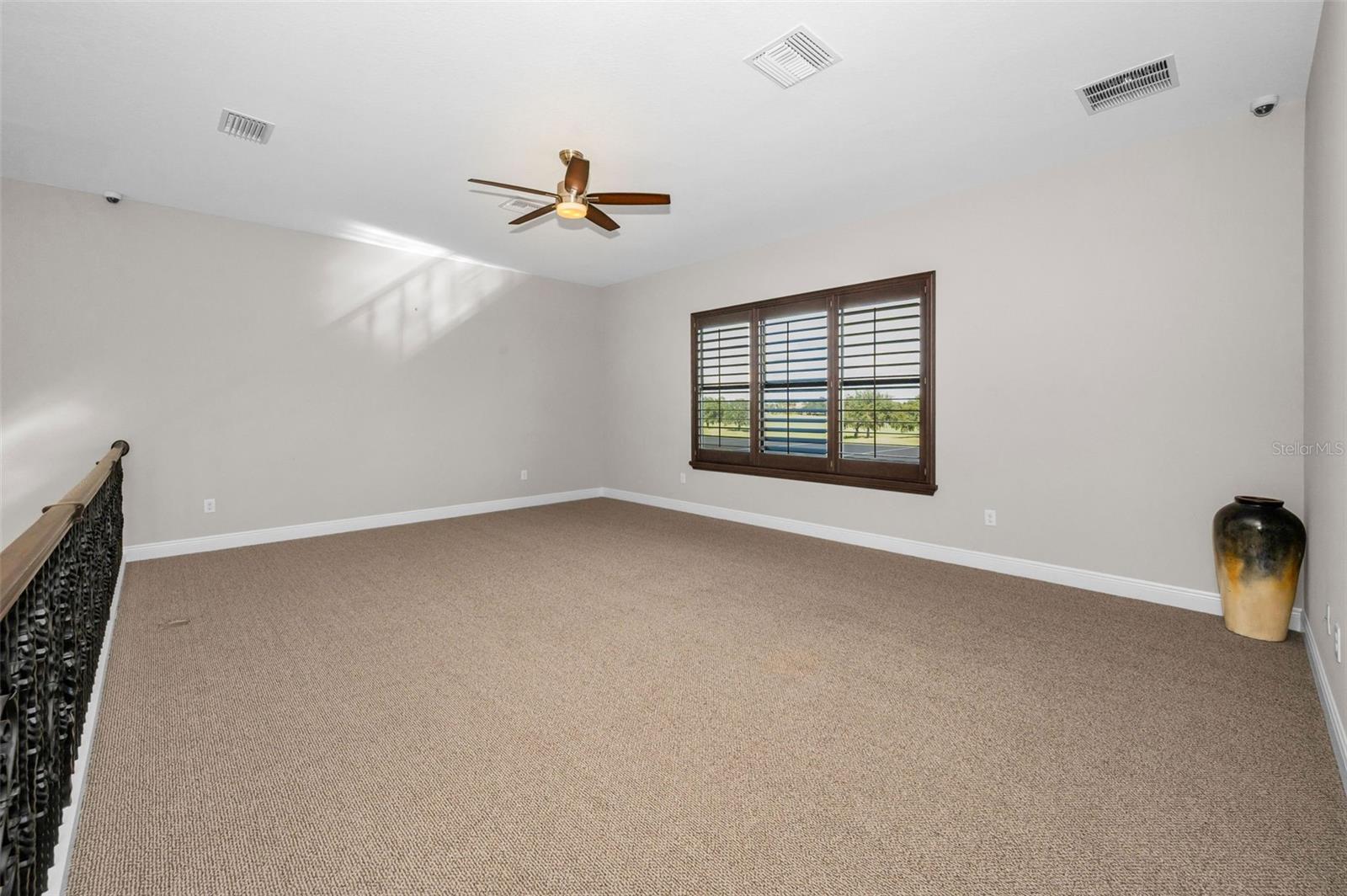 CHAMPIONS CLUB - Residential