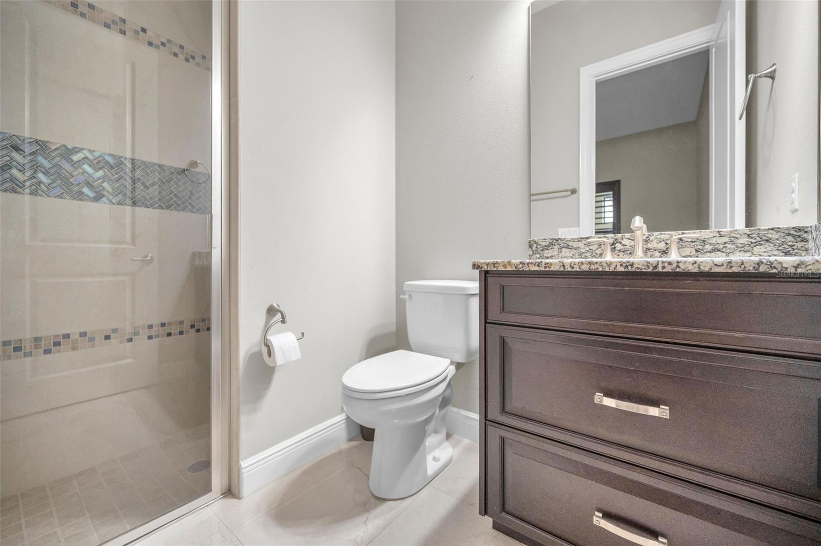 CHAMPIONS CLUB - Residential