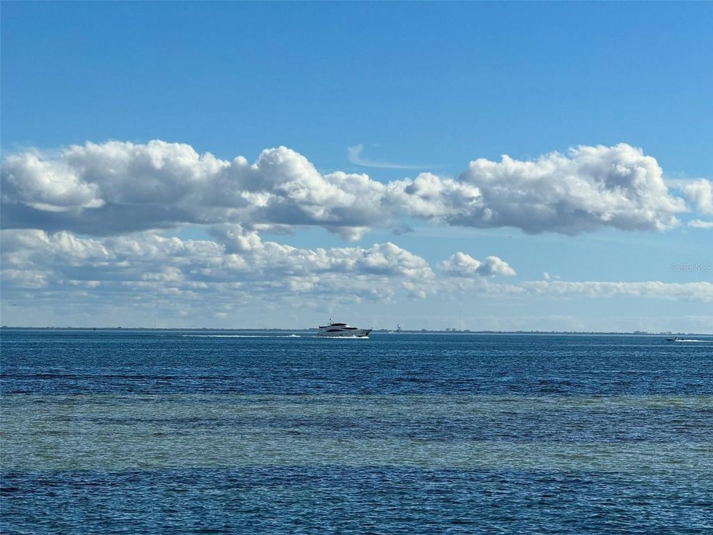 Photo of 200 Colony Point Road S, St Petersburg, FL 33705 (MLS # O6234302)