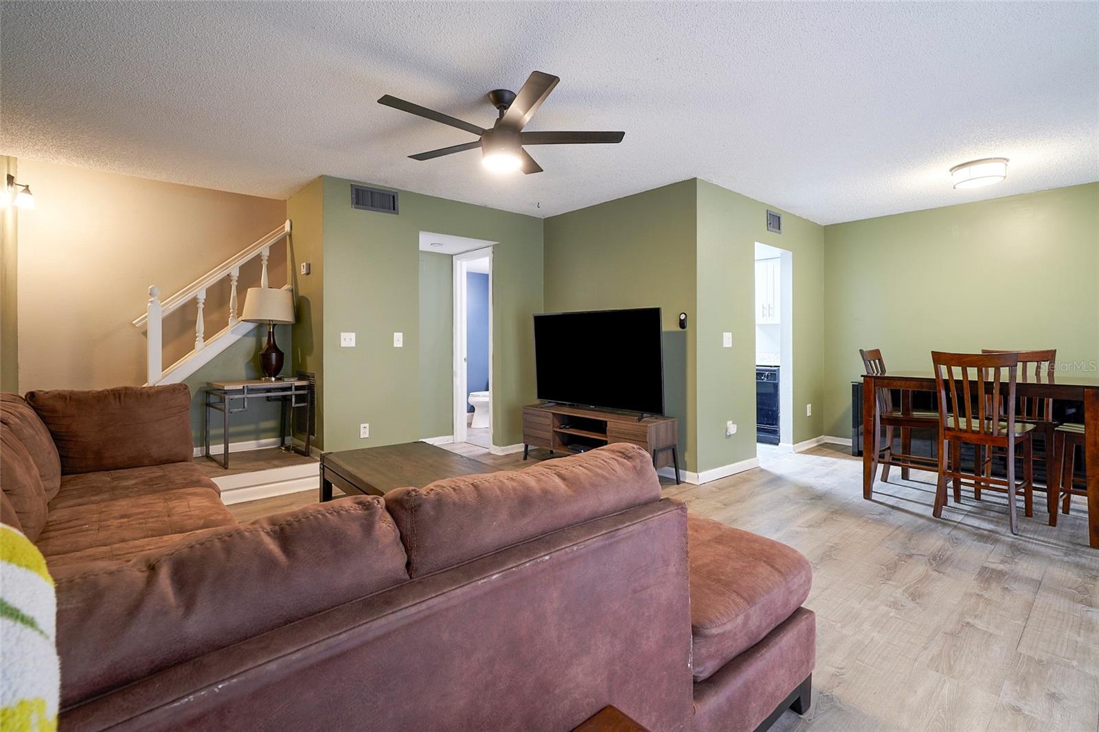 RAINTREE MANOR HOMES CONDOMINI - Residential