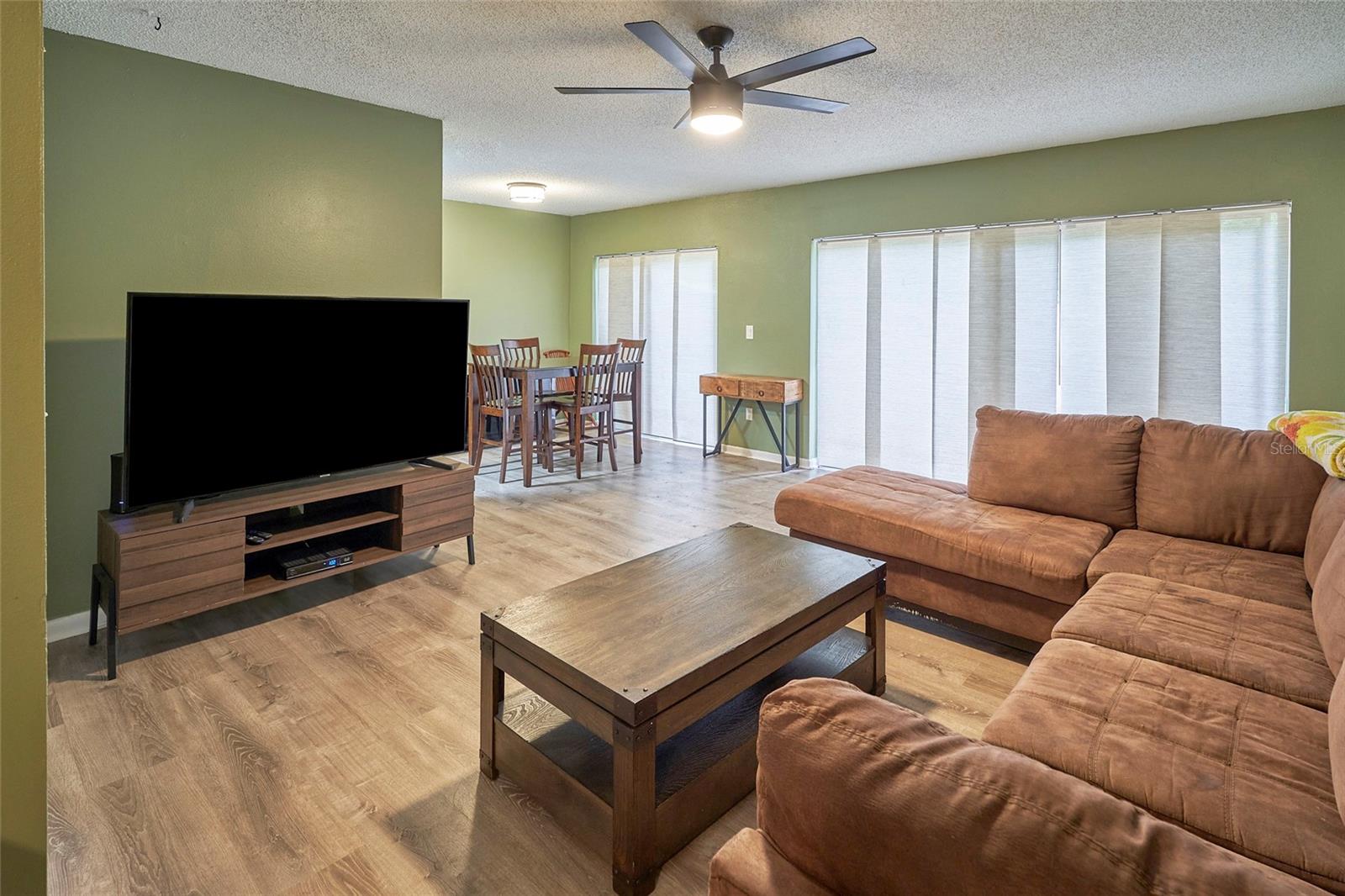 RAINTREE MANOR HOMES CONDOMINI - Residential
