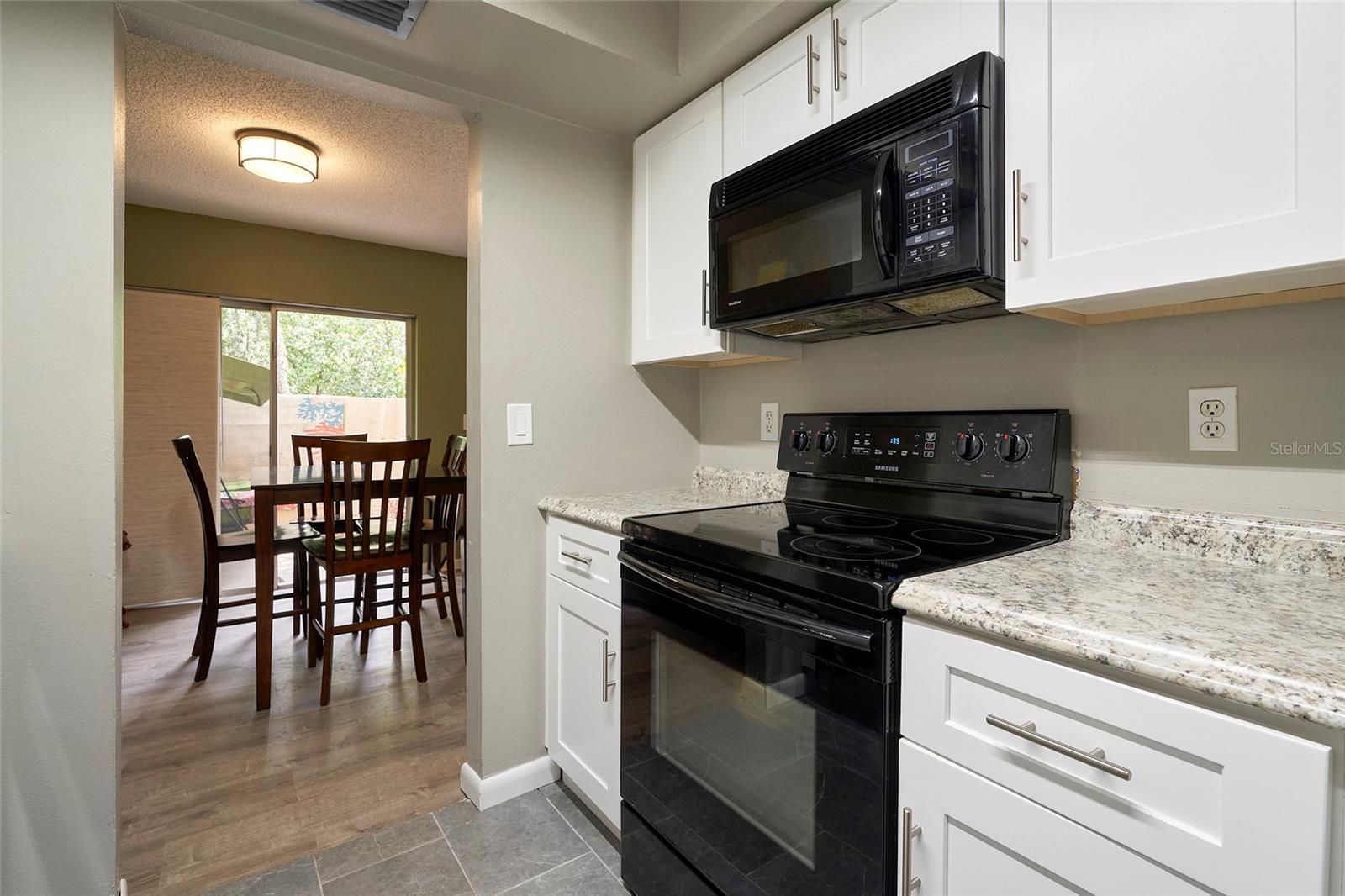 RAINTREE MANOR HOMES CONDOMINI - Residential