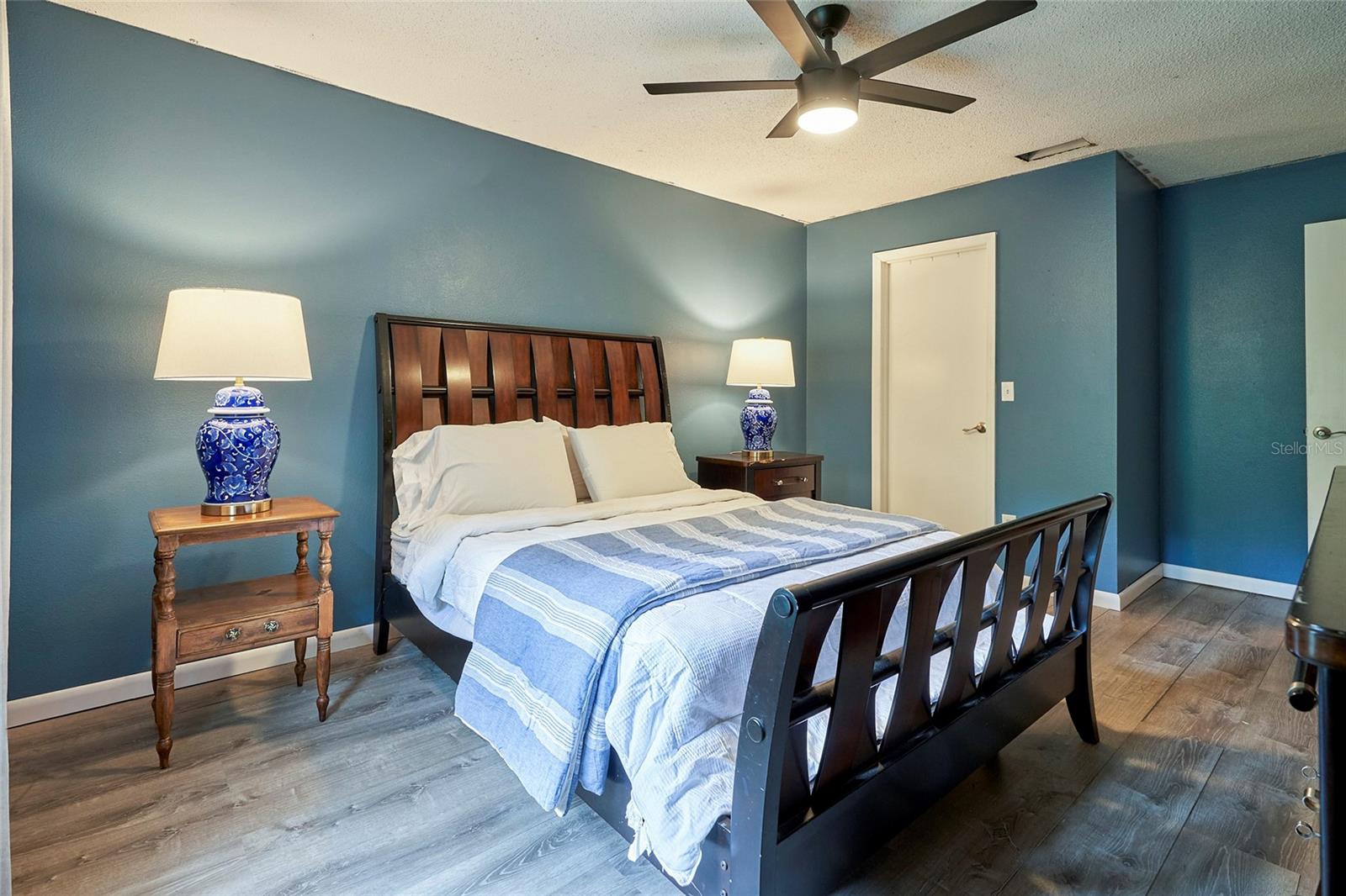 RAINTREE MANOR HOMES CONDOMINI - Residential