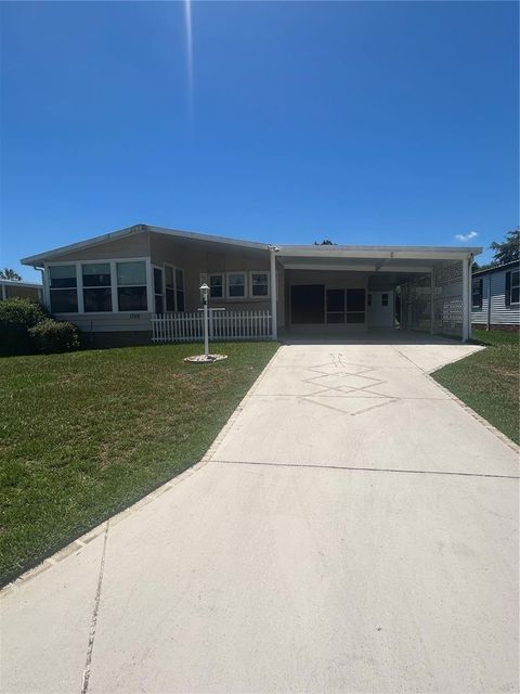 Tiny photo for 1708 Lilly Lane, Lady Lake, FL 32159 (MLS # G5114150)