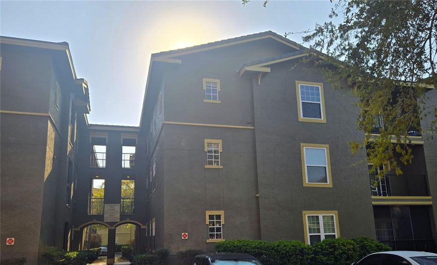 Welcome to the centrally located Notting Hill Condominiums. This 1/1 first floor condo has been completely updated making it a perfect new home or a great investment. The condo has new flooring, appliances, garbage disposal, water heater in 2023 and AC in 2020. The layout of combined living room and dining room is open and airy. The built in shelving is great for an office or media center. The bedroom is furtherest away from the front door and laundry room for noise reduction. The spacious en-suite bathroom has the walk-in closet and plenty of storage. There is a community pool and fitness center and the Seminole Wekiva Bike Trail runs along the edge of the complex making for easy access, via car, bike or walking, to local restaurants, shops and stores. The complex is just minutes from I-4 and is located in the sought after Seminole County School district. The HOA fees include water, trash, pool, spa, fitness center, playground tennis courts, security and more.