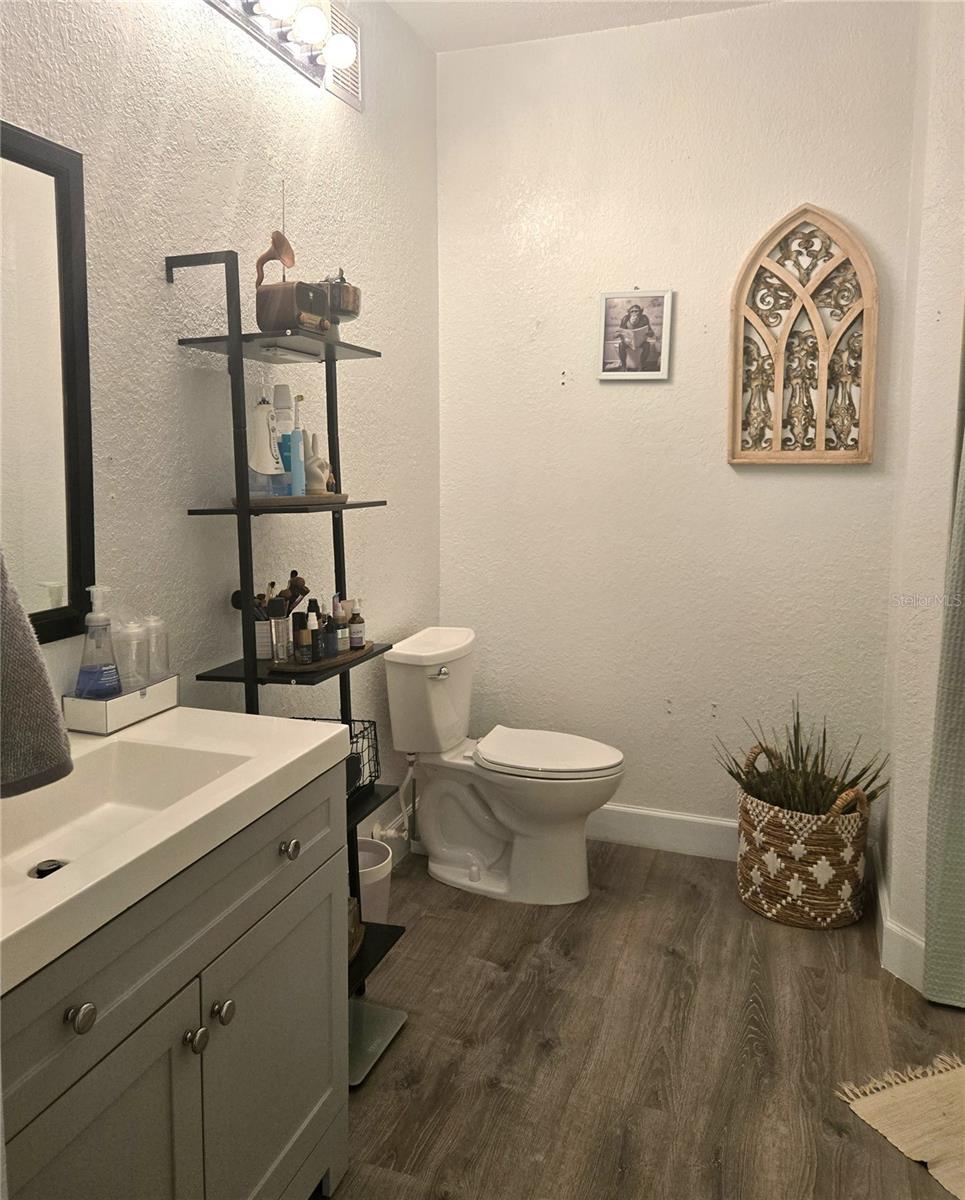 NOTTING HILL A CONDO - Residential