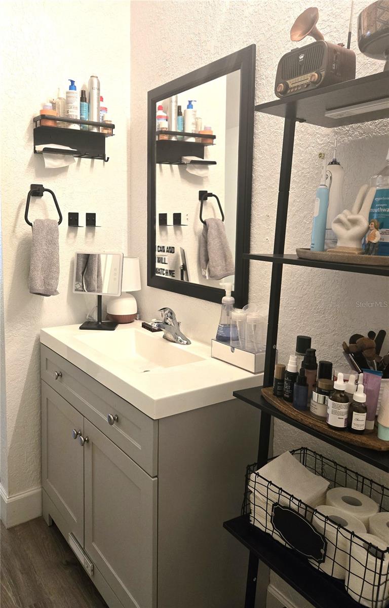 NOTTING HILL A CONDO - Residential