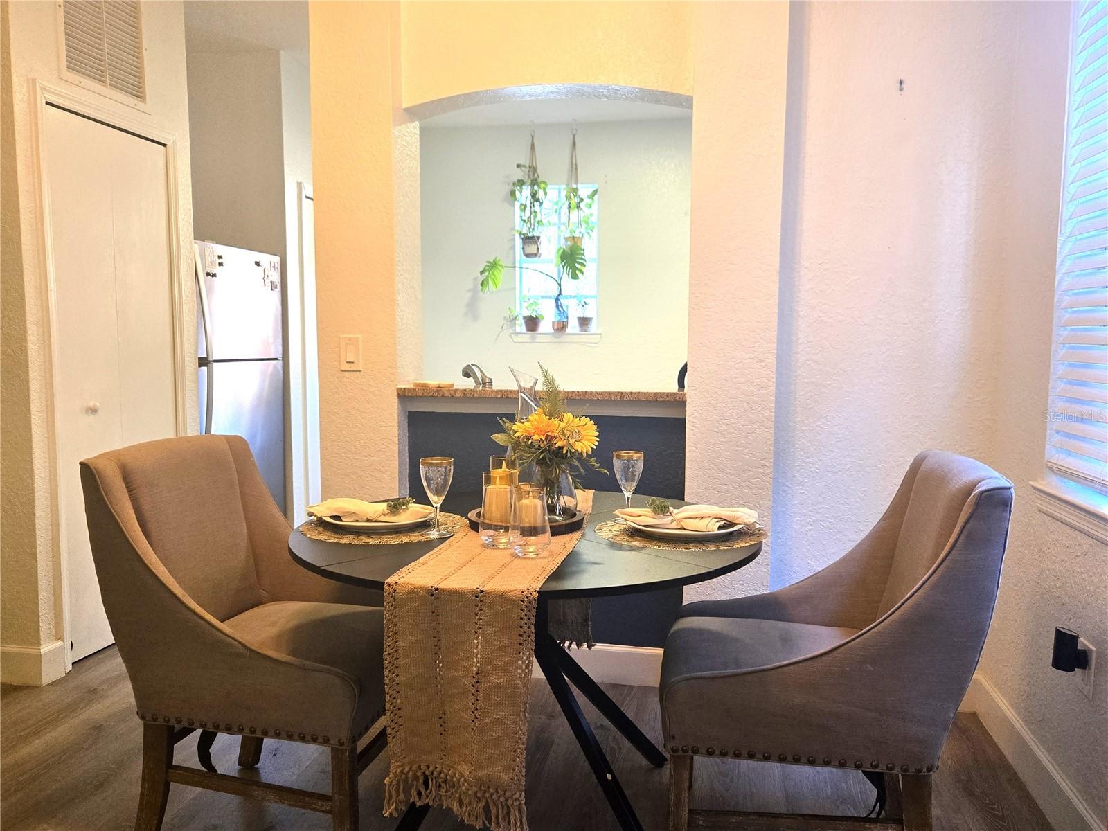 NOTTING HILL A CONDO - Residential