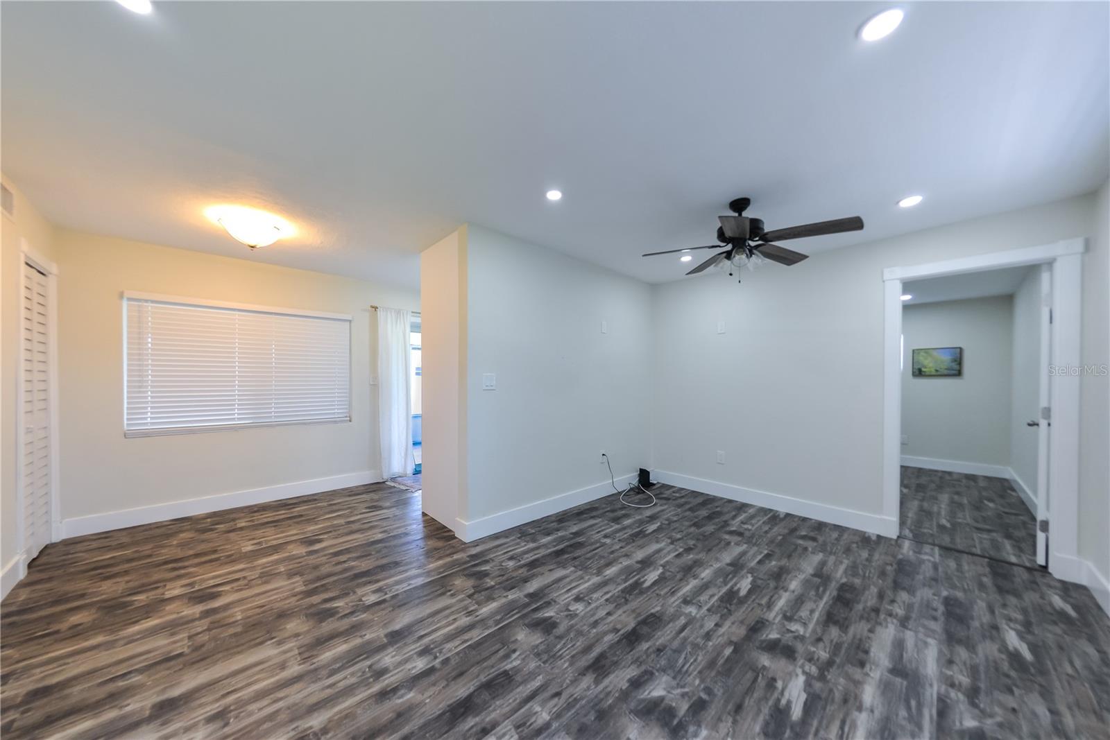 700 FLORAL LANE