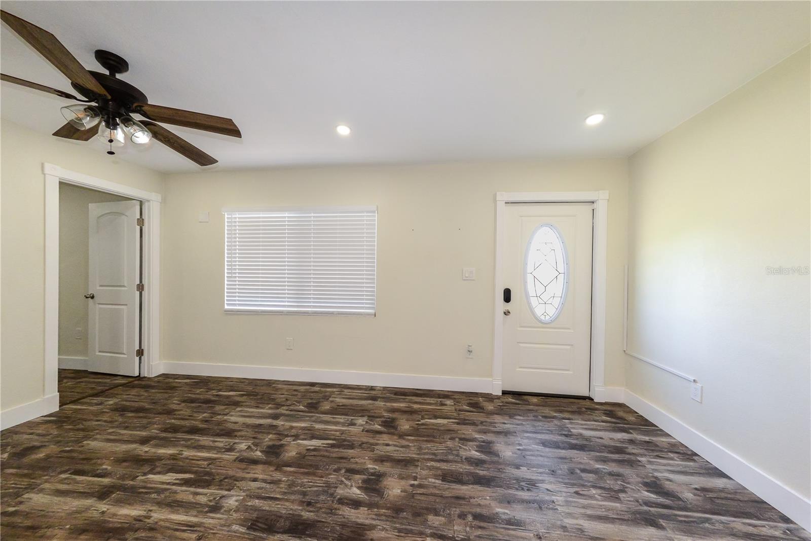700 FLORAL LANE