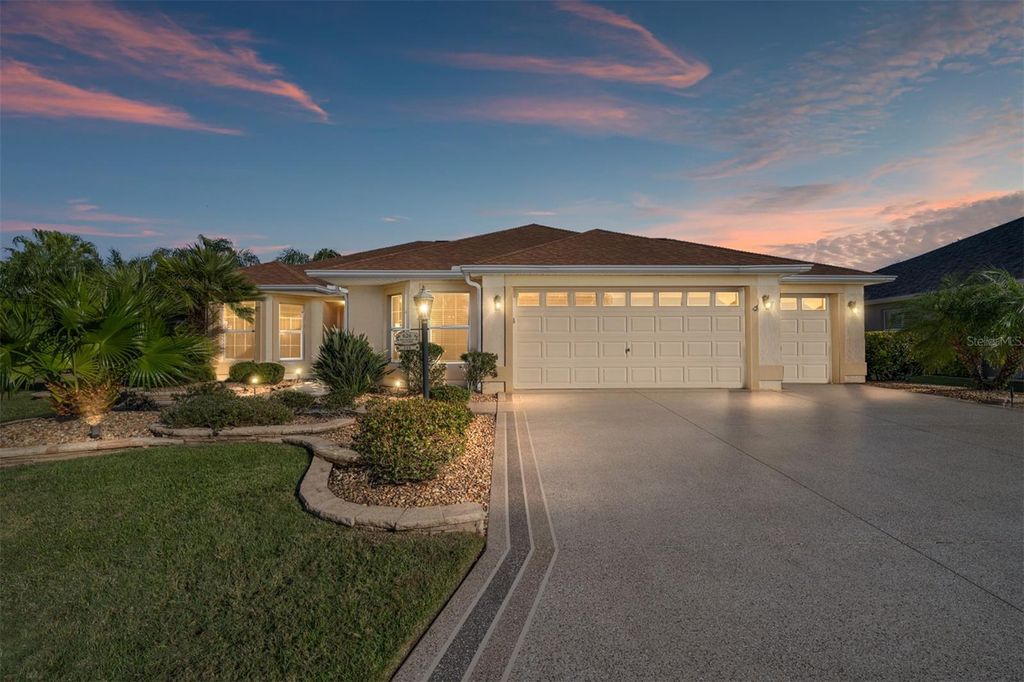 Photo of 626 Arcola Court, The Villages, FL 32162 (MLS # G5104617)