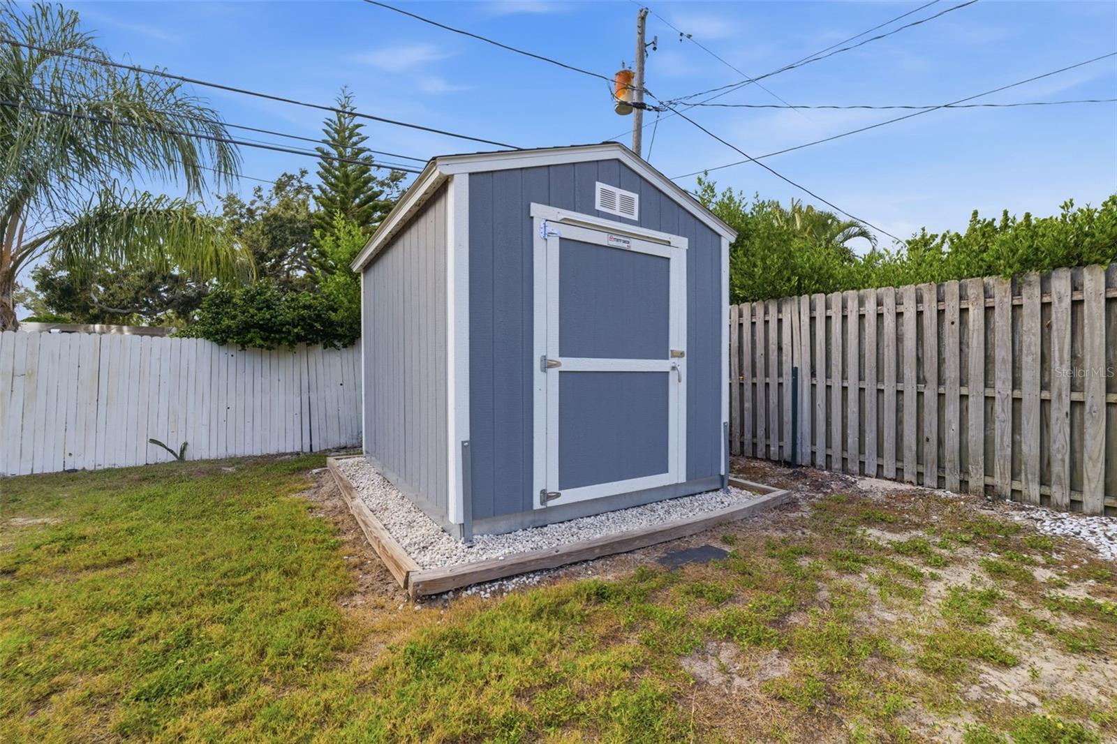 DUNEDIN ISLES COUNTRY CLUB - Residential