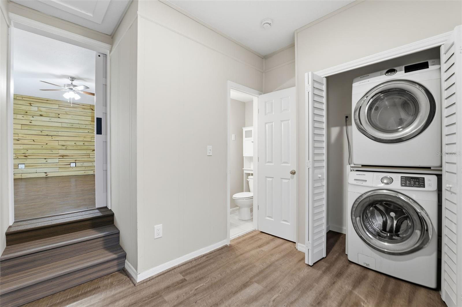 DUNEDIN ISLES COUNTRY CLUB - Residential