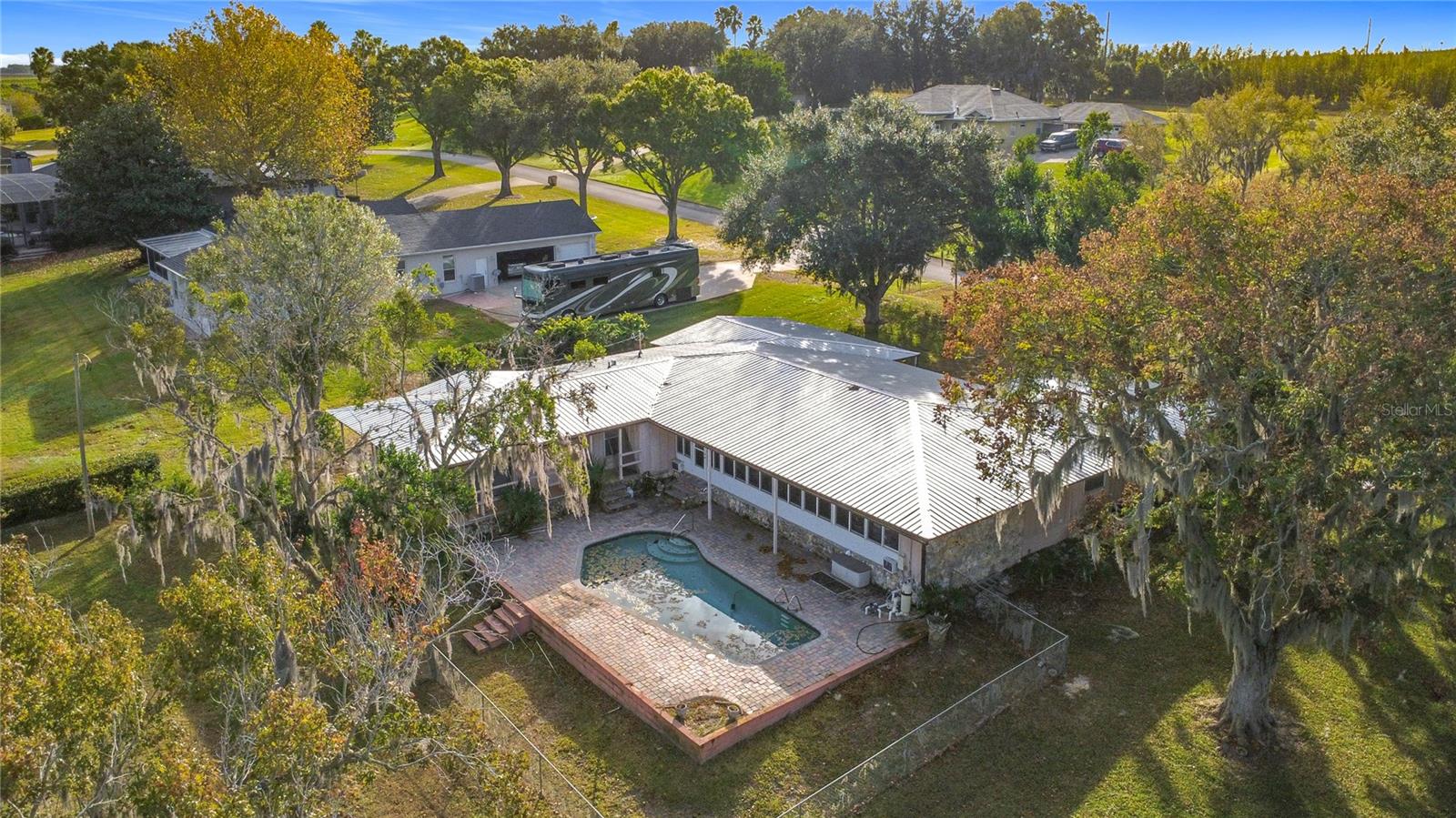 LAKE LUCY ESTATES - Residential