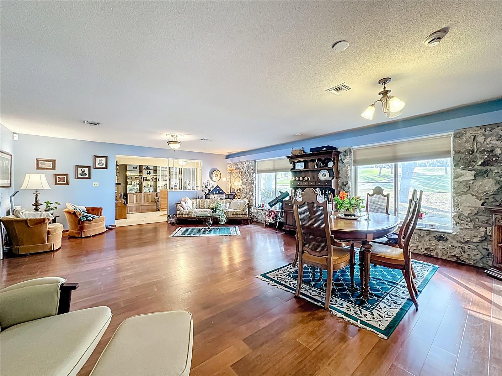 LAKE LUCY ESTATES - Residential