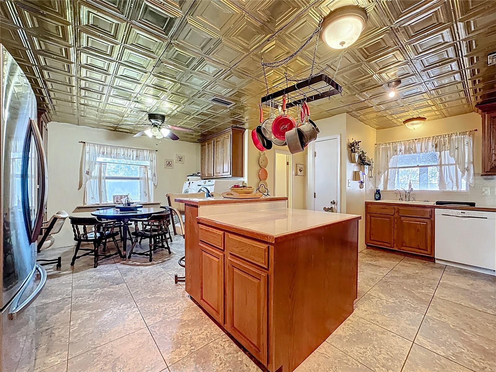 LAKE LUCY ESTATES - Residential