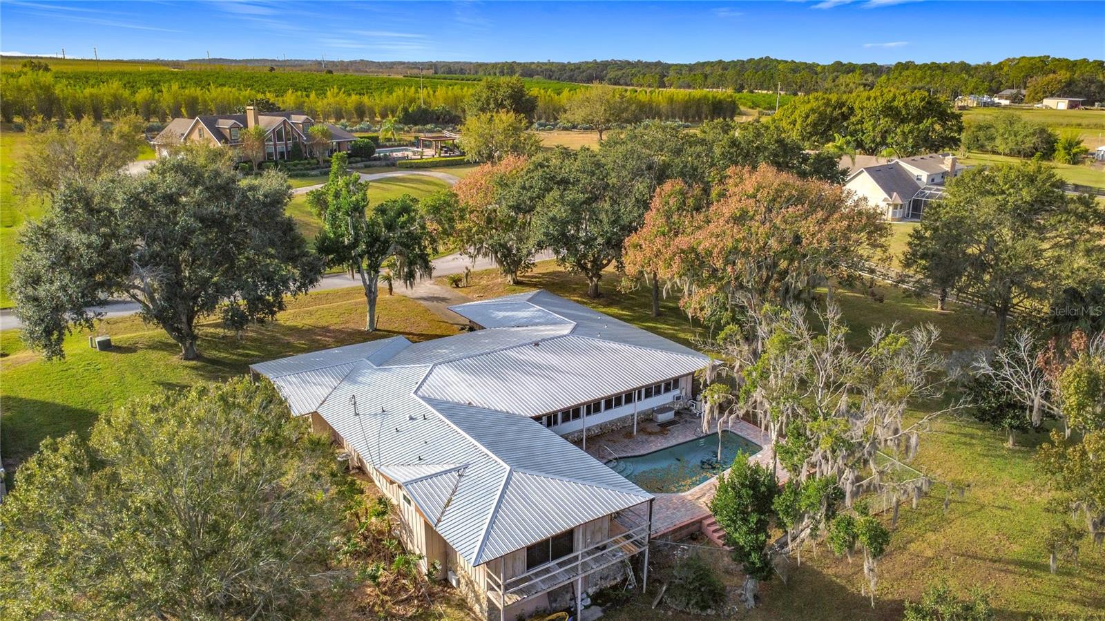 LAKE LUCY ESTATES - Residential