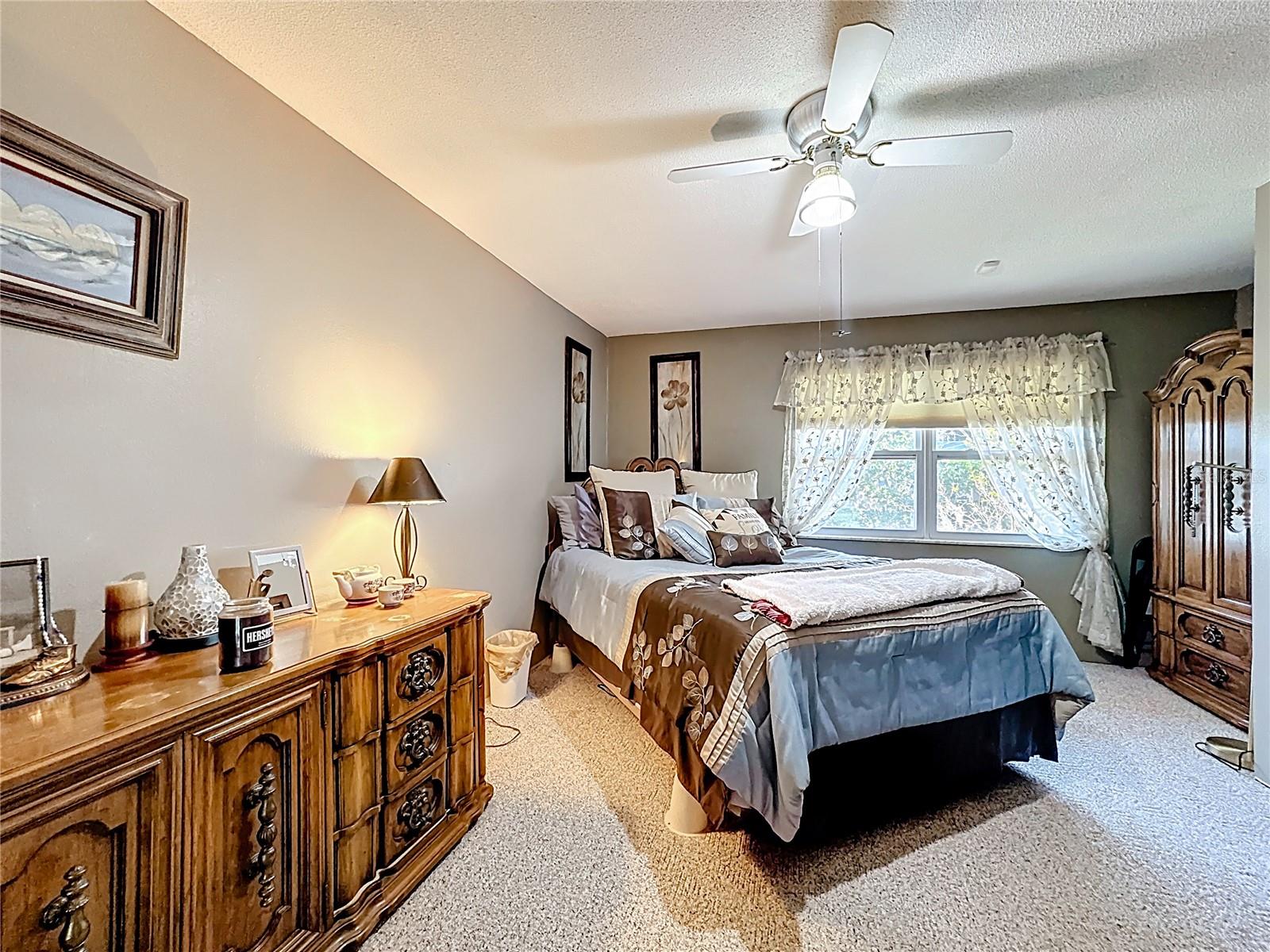 LAKE LUCY ESTATES - Residential