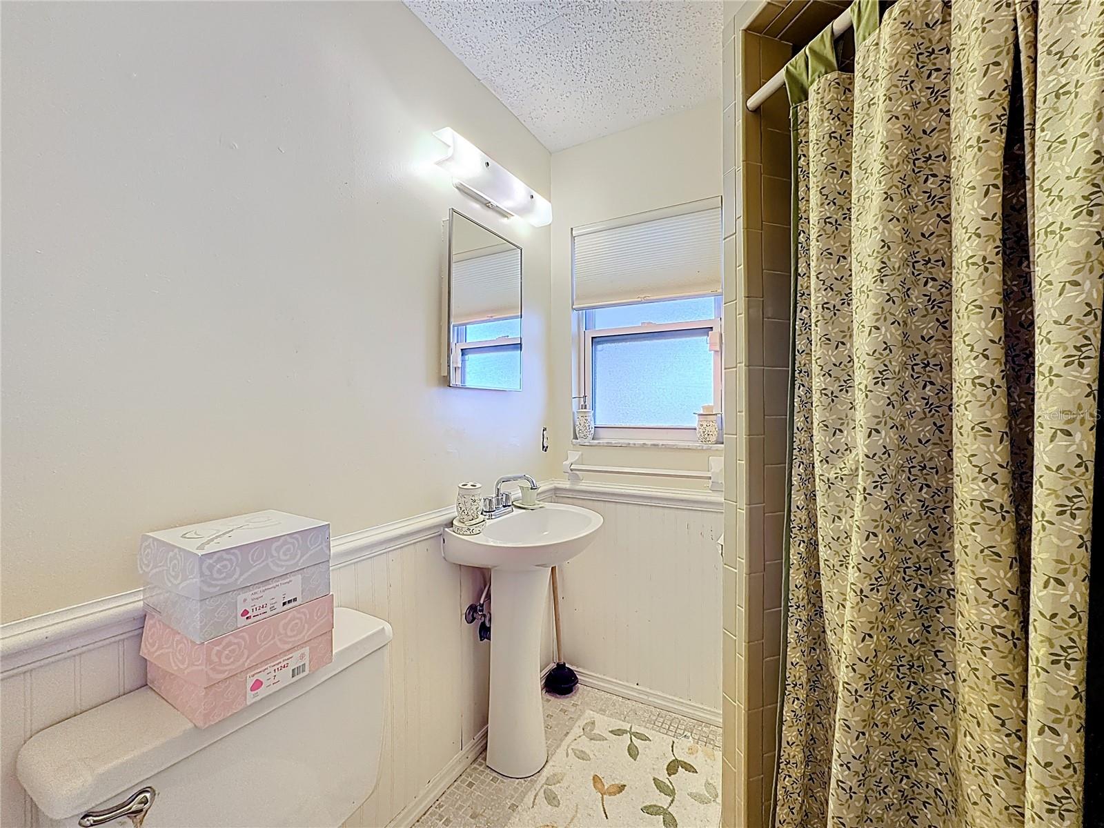 LAKE LUCY ESTATES - Residential