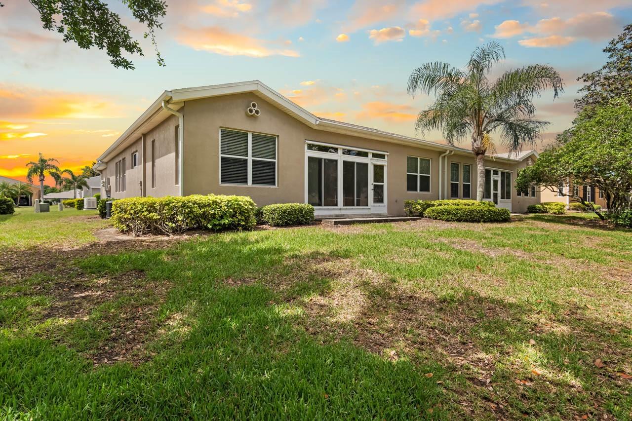 KENSINGTON CONDO - Residential