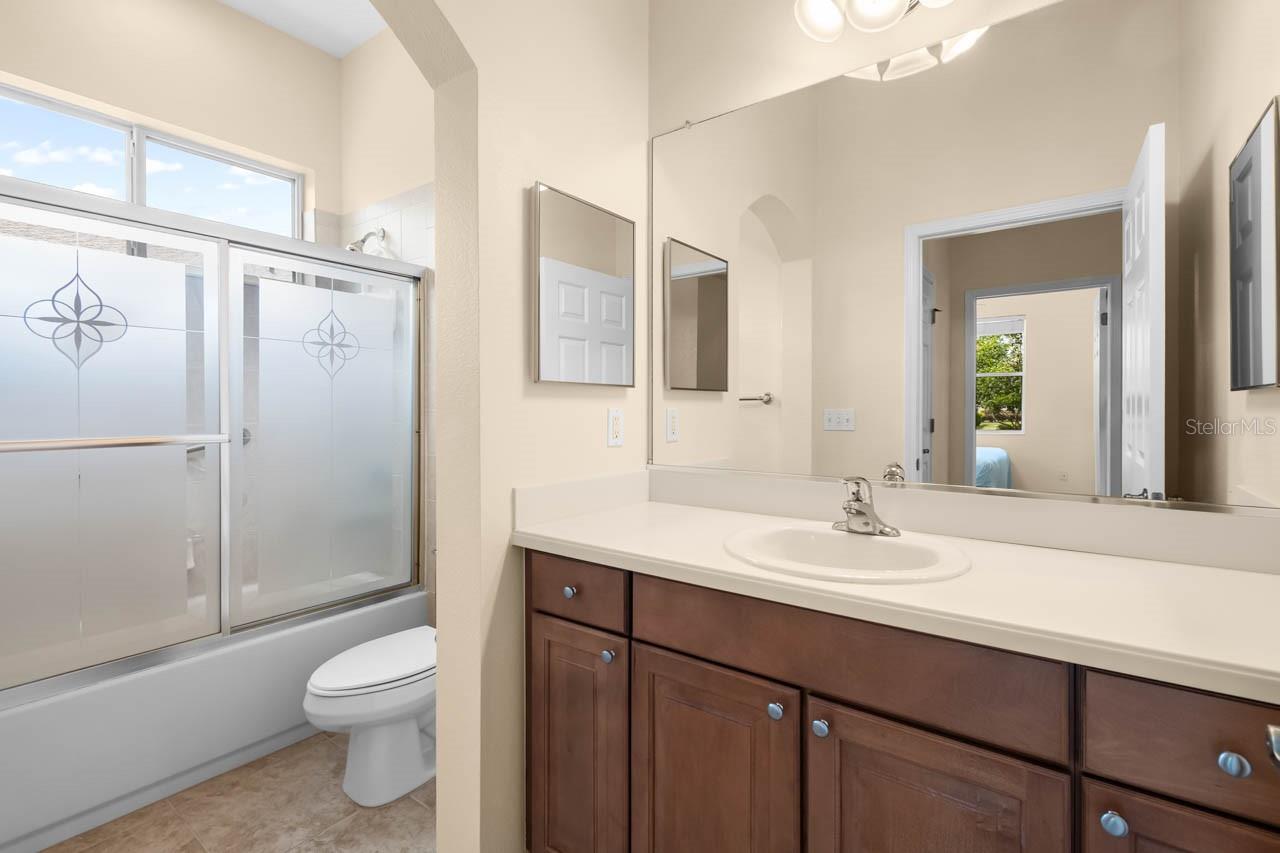 KENSINGTON CONDO - Residential