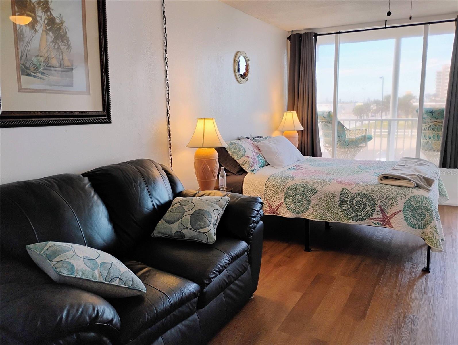 CASTAWAY BEACH RESORT CONDO - Residential