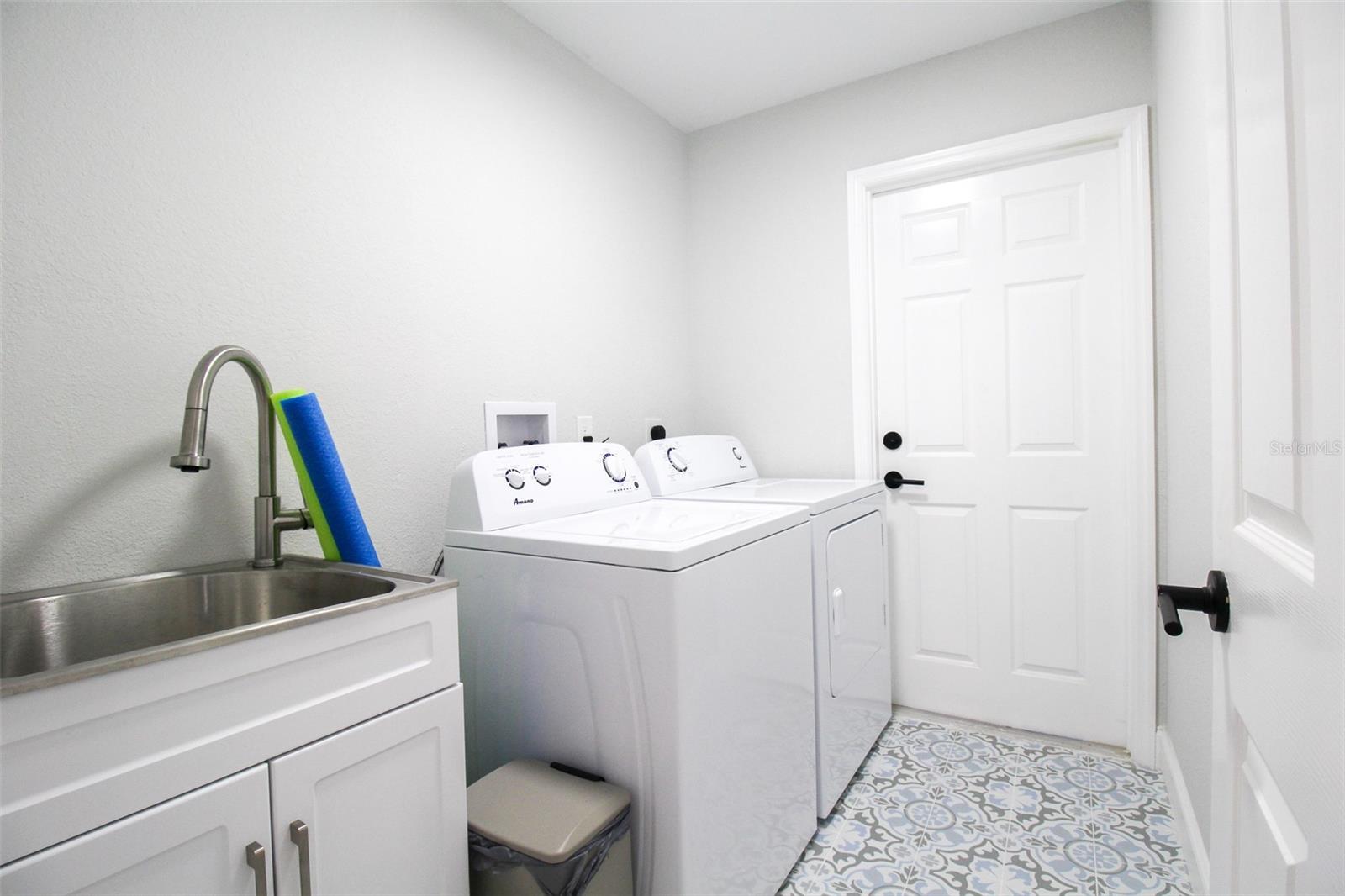 PORT CHARLOTTE SEC 037 - Residential Lease