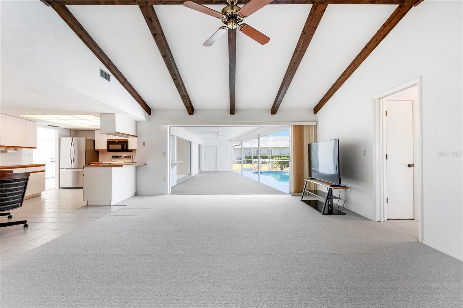 JACARANDA COUNTRY CLUB WEST VILLAGE - Residential