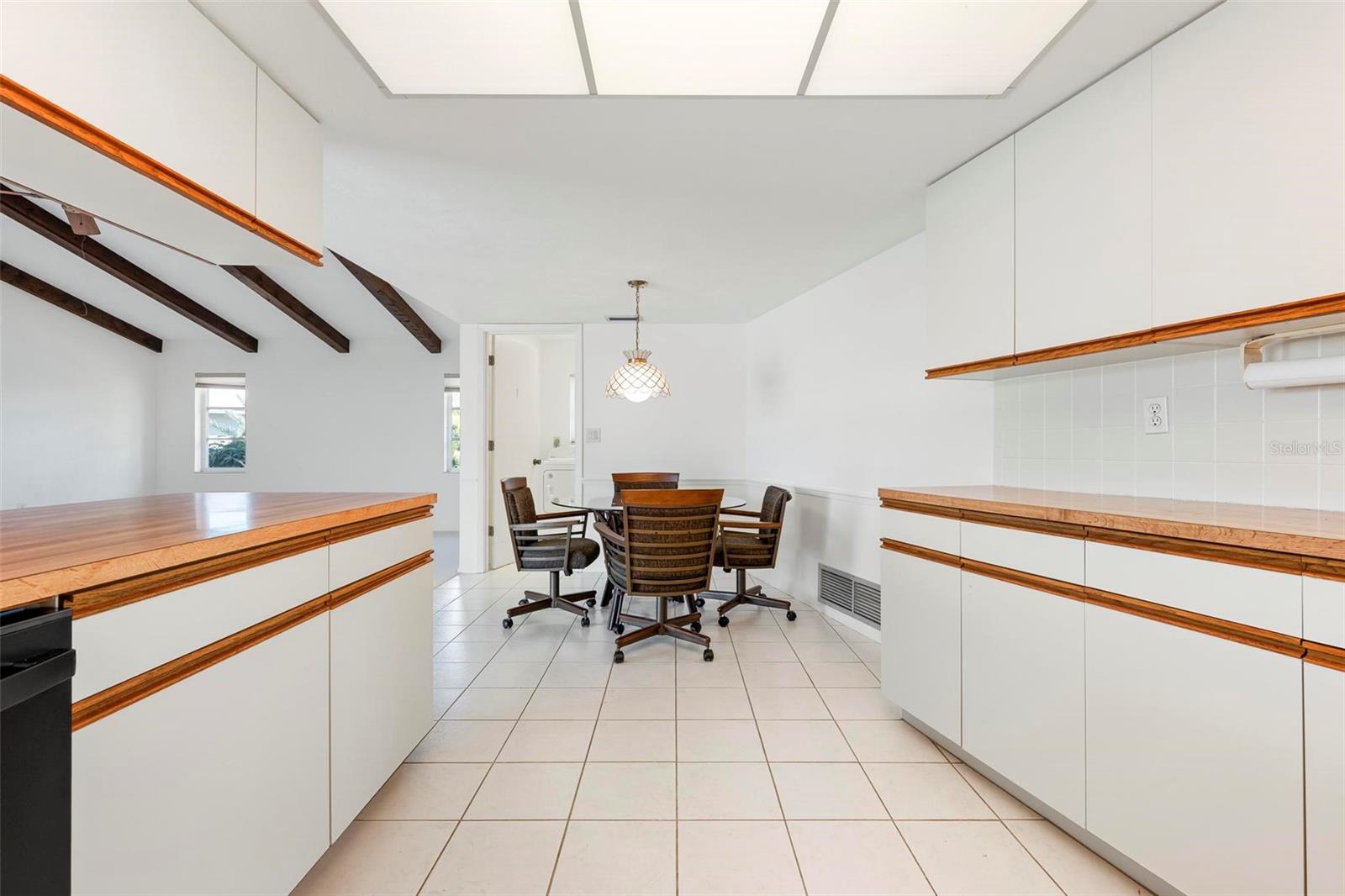 JACARANDA COUNTRY CLUB WEST VILLAGE - Residential