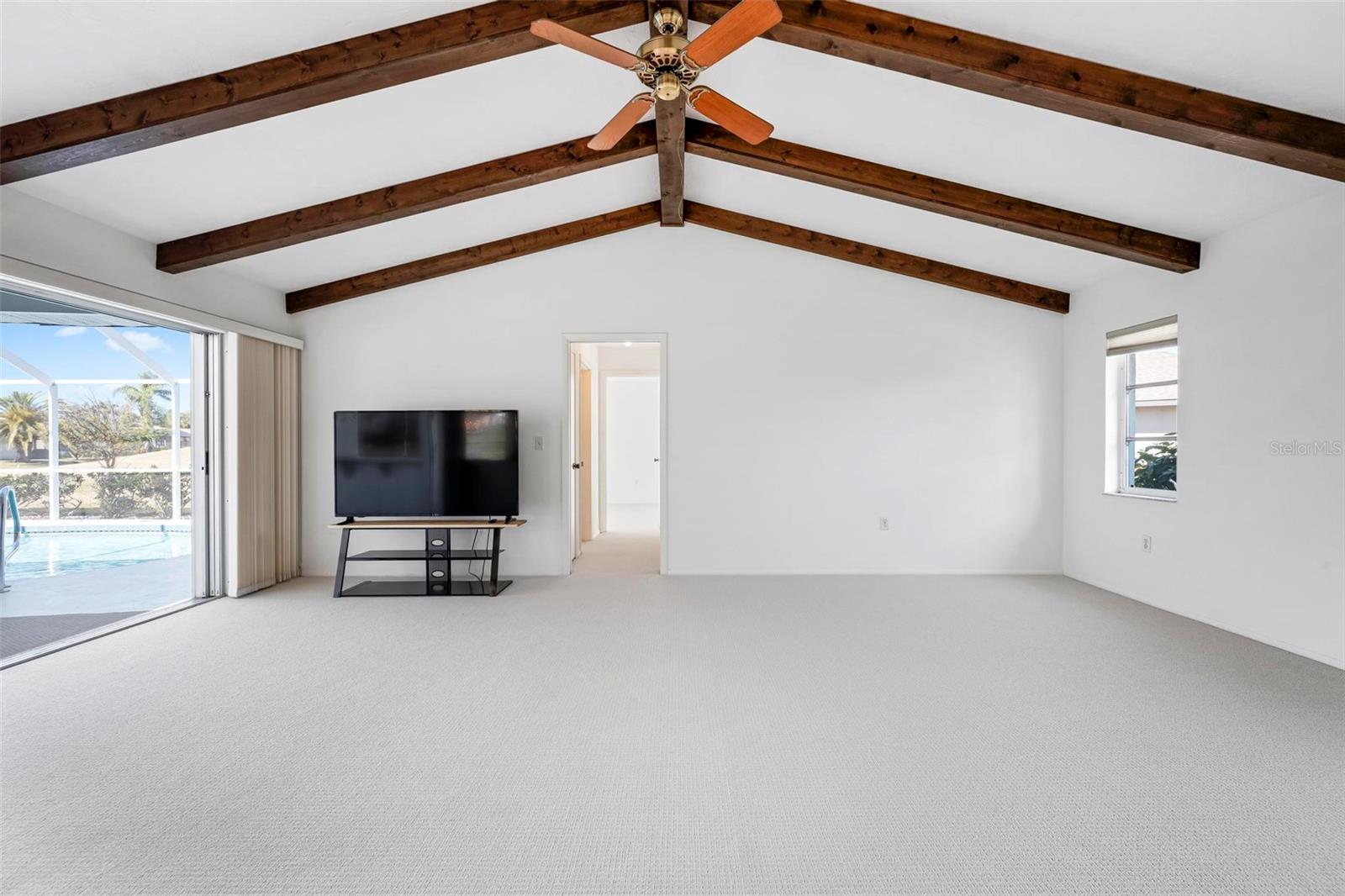 JACARANDA COUNTRY CLUB WEST VILLAGE - Residential