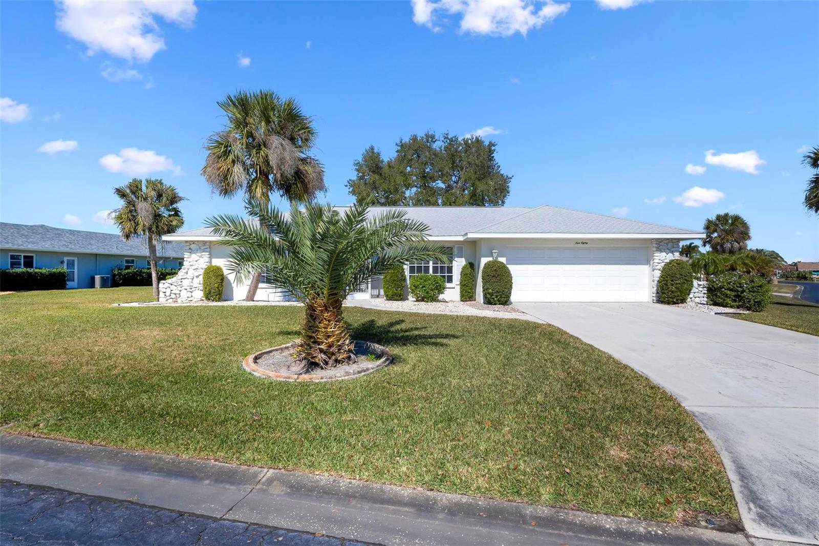 JACARANDA COUNTRY CLUB WEST VILLAGE - Residential