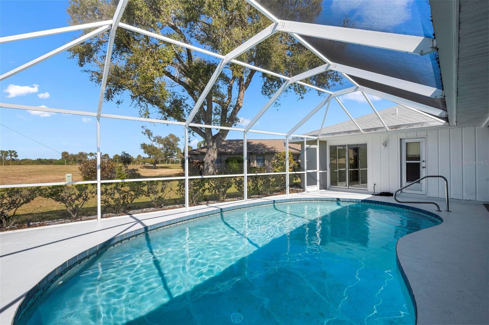 JACARANDA COUNTRY CLUB WEST VILLAGE - Residential