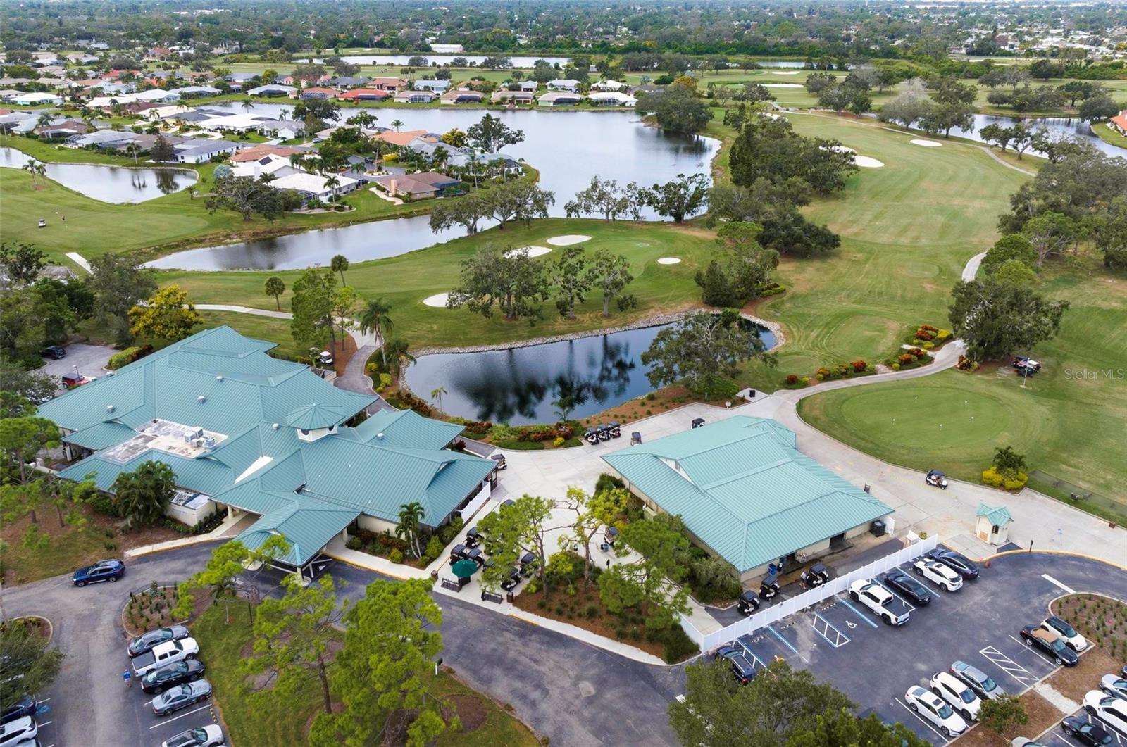 JACARANDA COUNTRY CLUB WEST VILLAGE - Residential