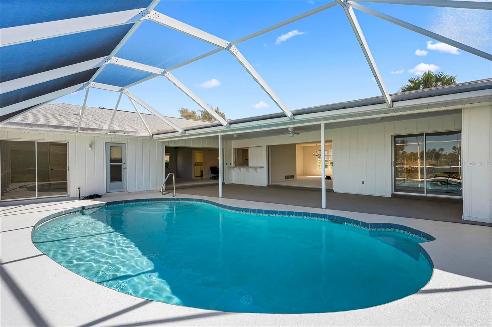 JACARANDA COUNTRY CLUB WEST VILLAGE - Residential