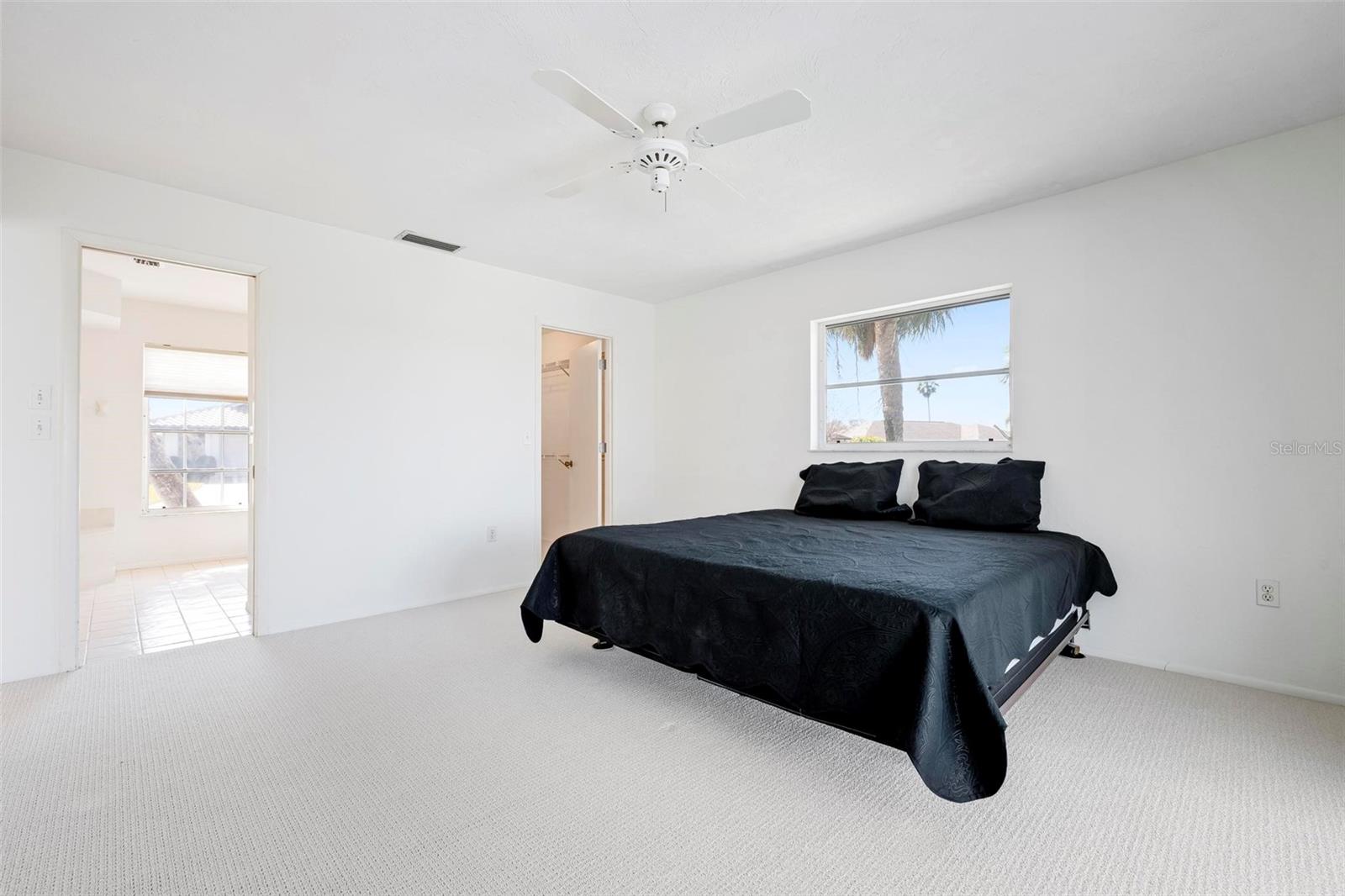 JACARANDA COUNTRY CLUB WEST VILLAGE - Residential