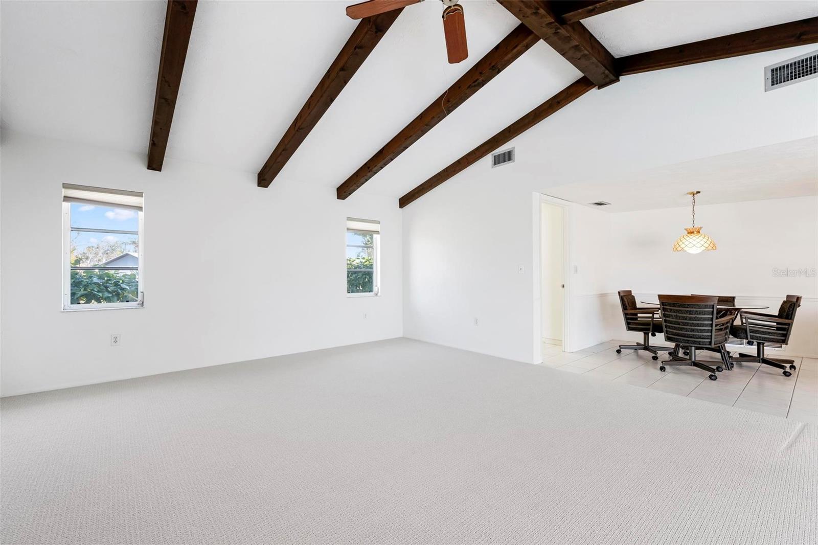 JACARANDA COUNTRY CLUB WEST VILLAGE - Residential