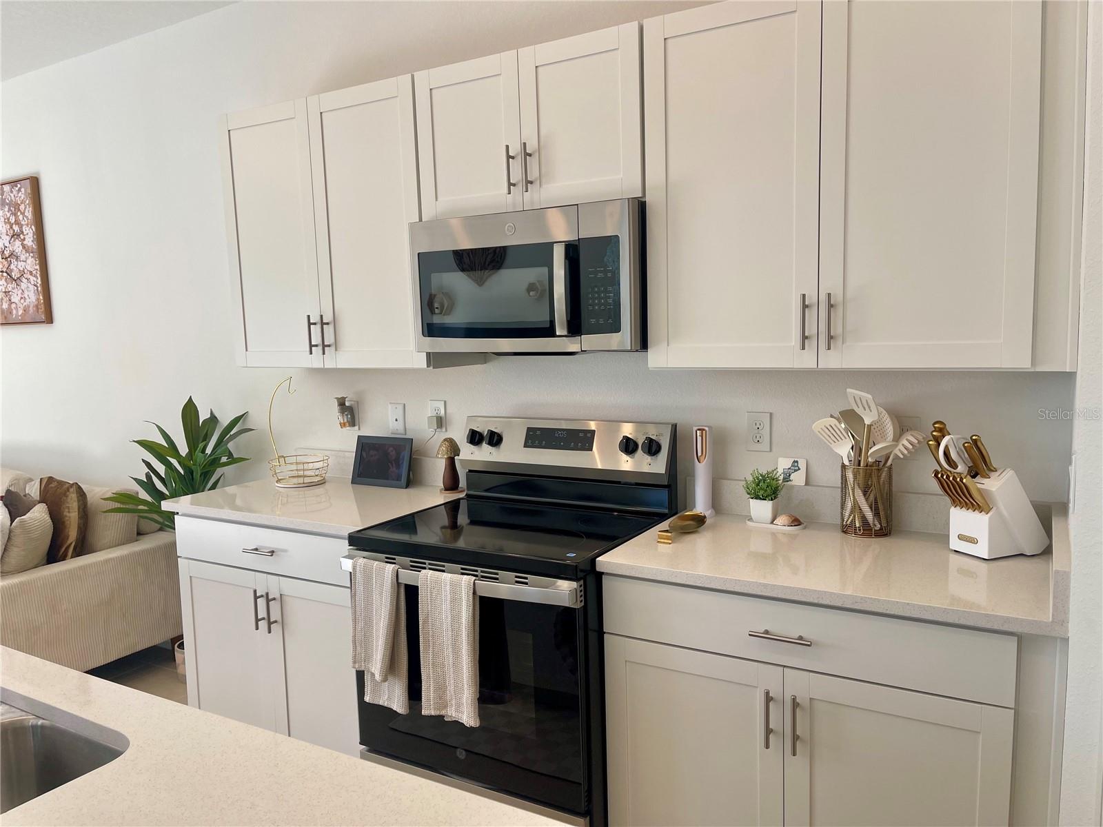 VINTERRA TWNHMS - Residential