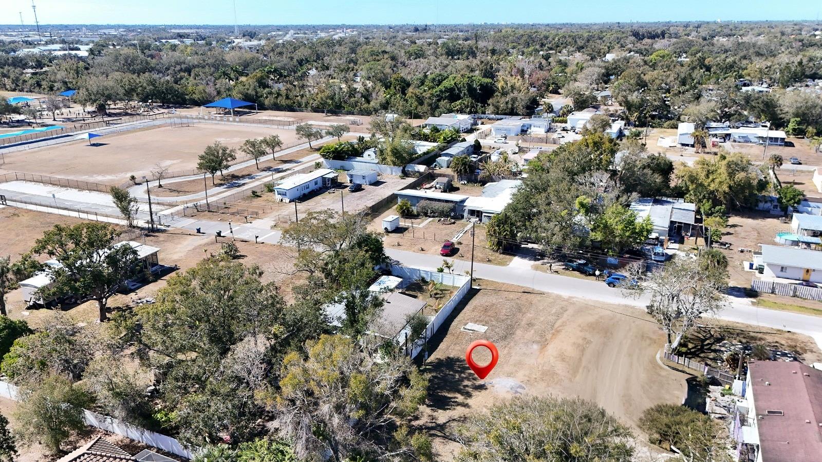 HOLLYWOOD GDNS - Land