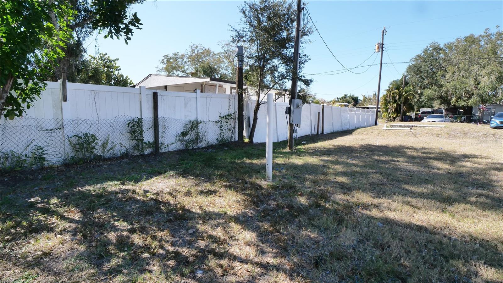 HOLLYWOOD GDNS - Land