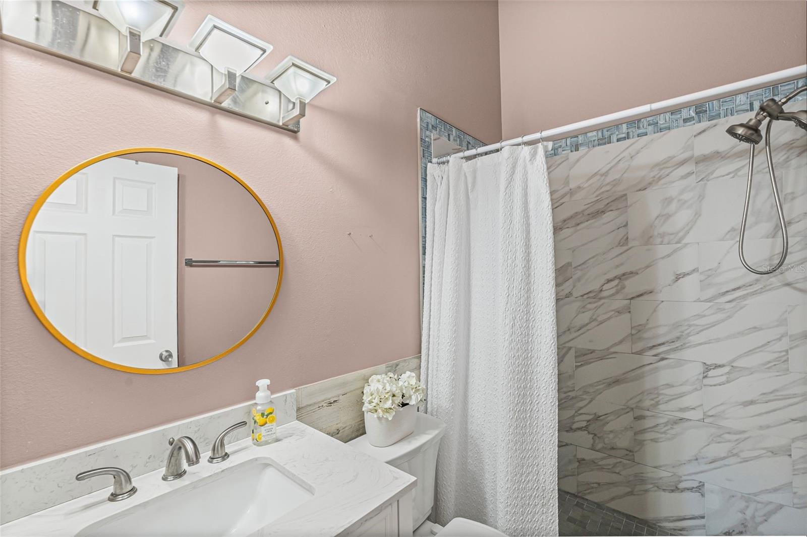 FORTY THREE WEST OAKS II - Residential