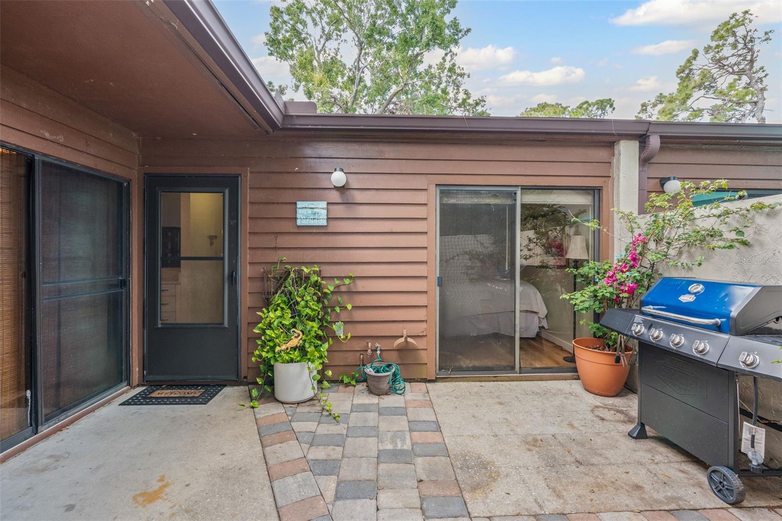 FORTY THREE WEST OAKS II - Residential