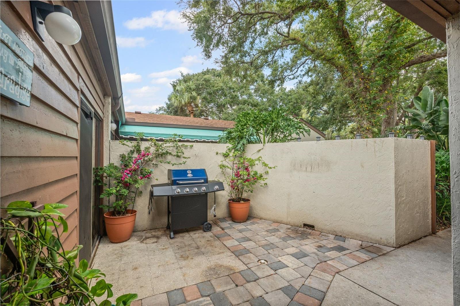 FORTY THREE WEST OAKS II - Residential