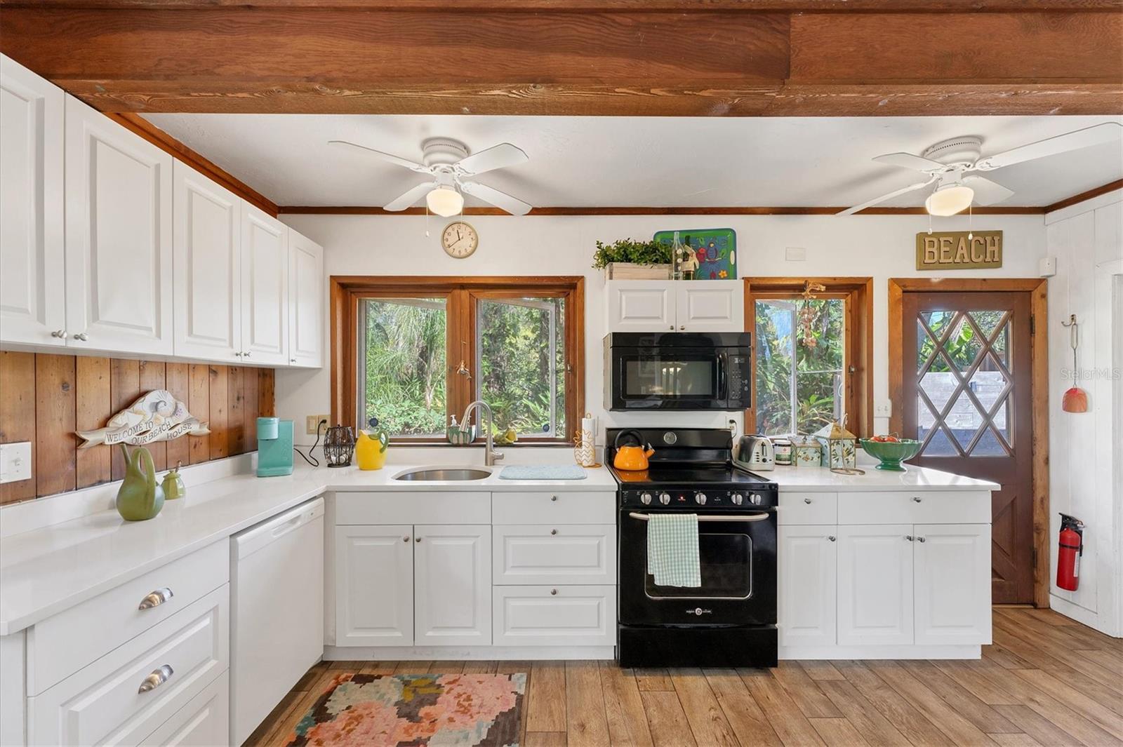 ENGLEWOOD VIEW - Residential