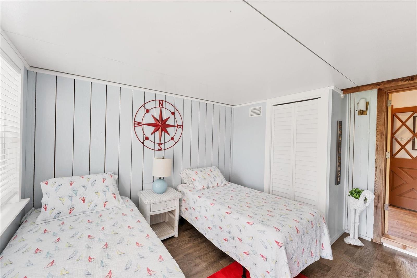 ENGLEWOOD VIEW - Residential