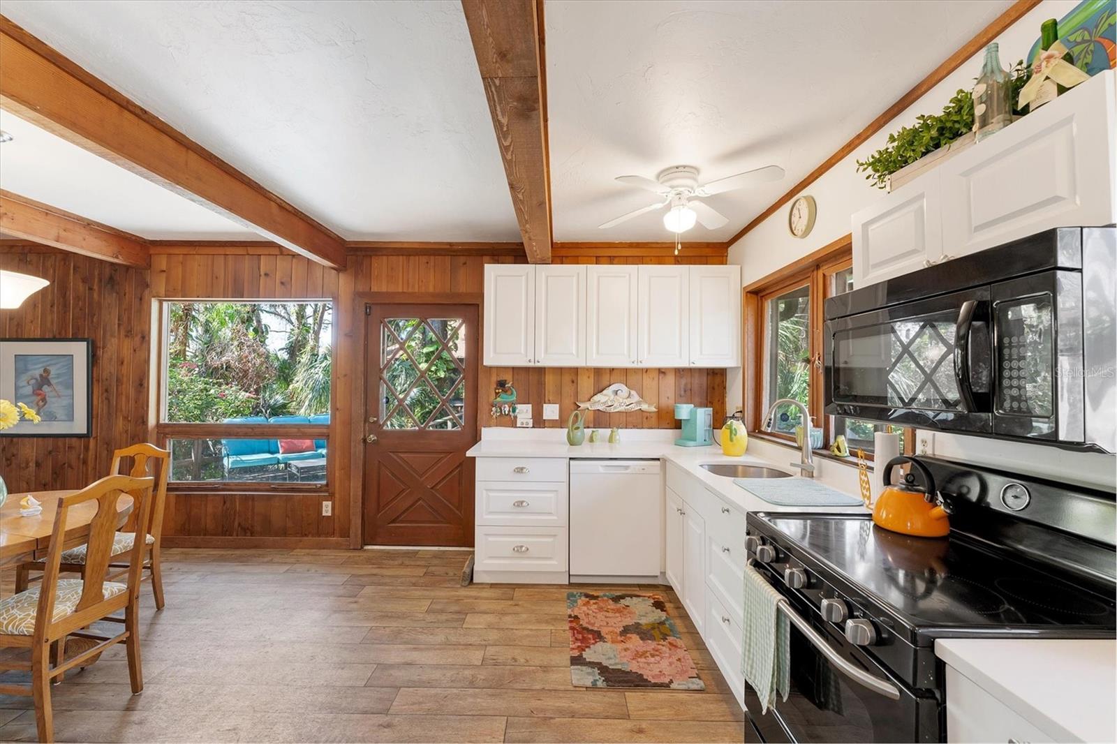 ENGLEWOOD VIEW - Residential