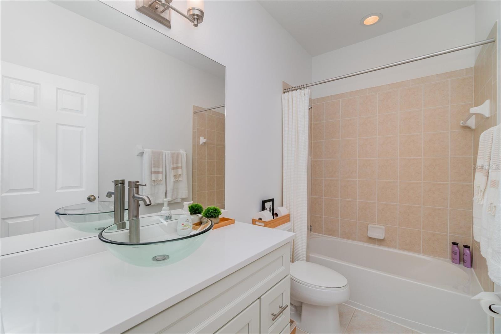 BRADFORD MANOR TWNHMS - Residential