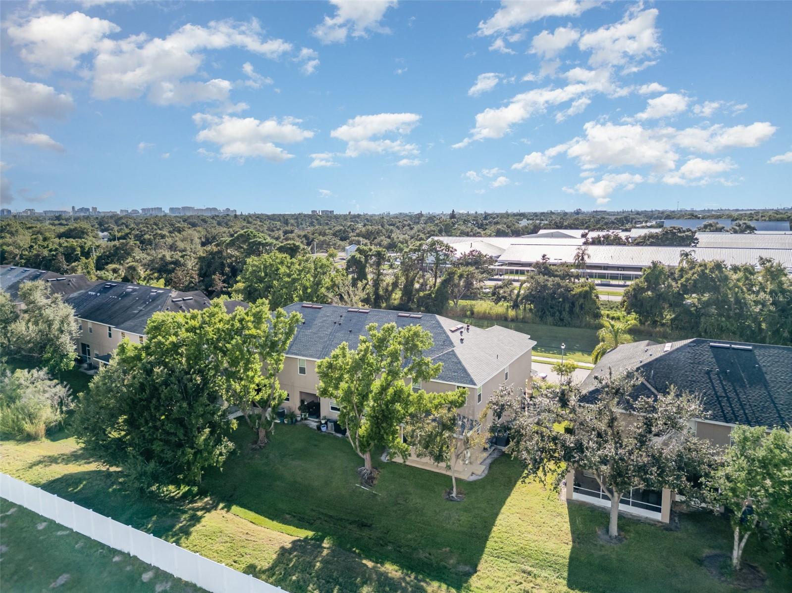 BRADFORD MANOR TWNHMS - Residential