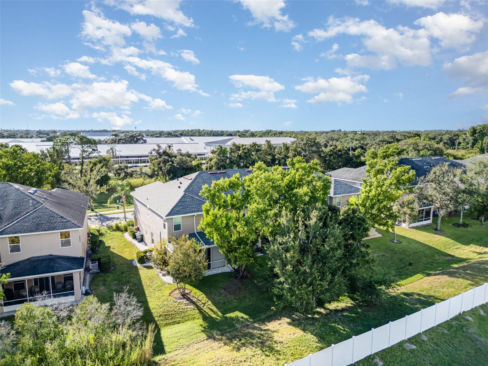 BRADFORD MANOR TWNHMS - Residential