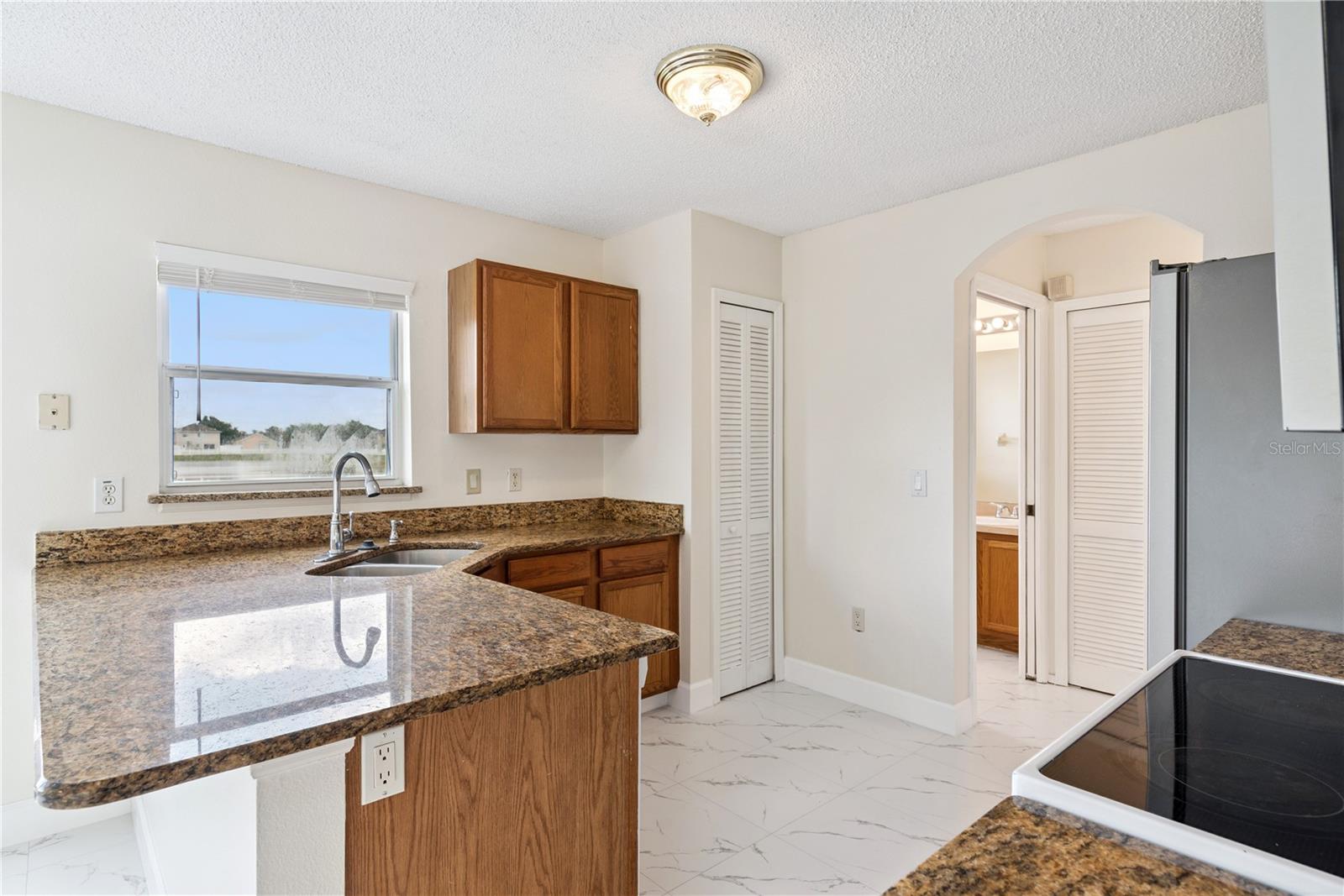 HEATHER GLEN AT MEADOW WOODS - Residential