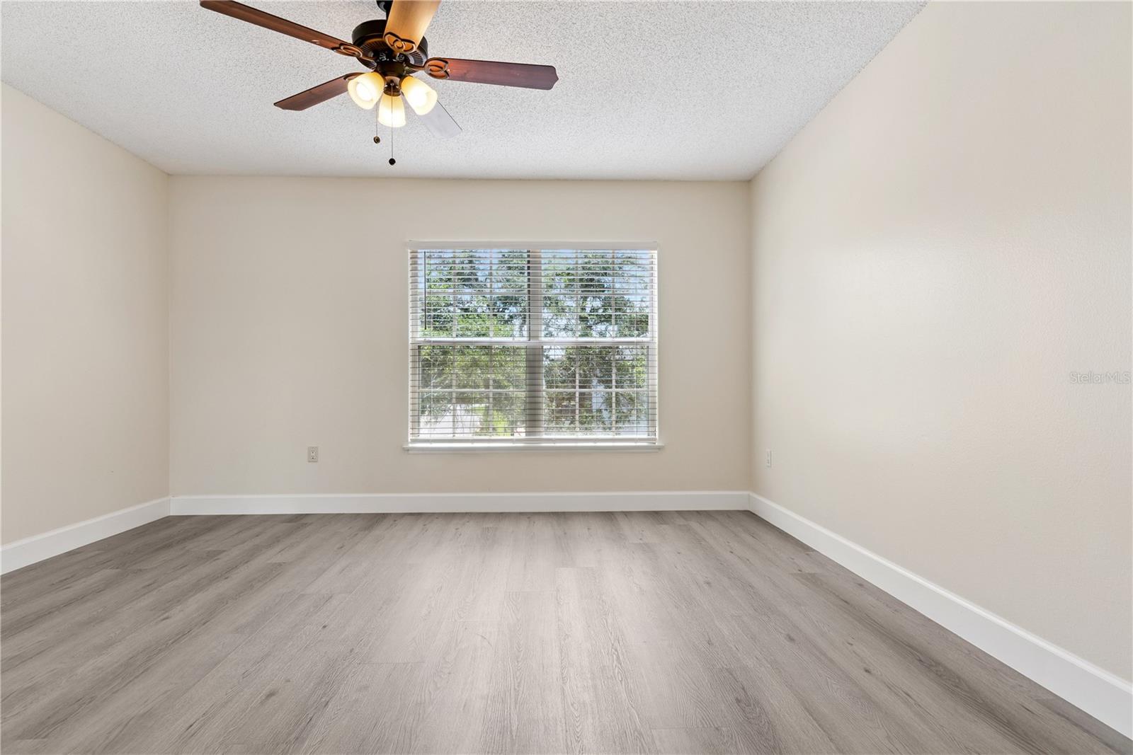 HEATHER GLEN AT MEADOW WOODS - Residential